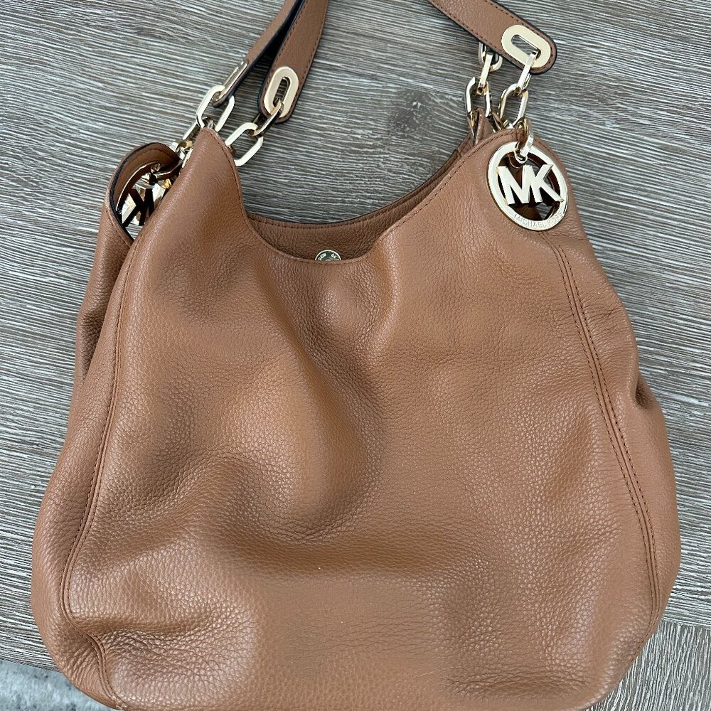 Michael Kors Fulton Large Leather Shoulder Bag - Tan